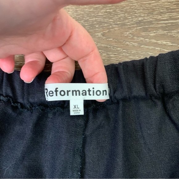 Reformation Womens black 100% linen drawstring shorts XL - Picture 4 of 6